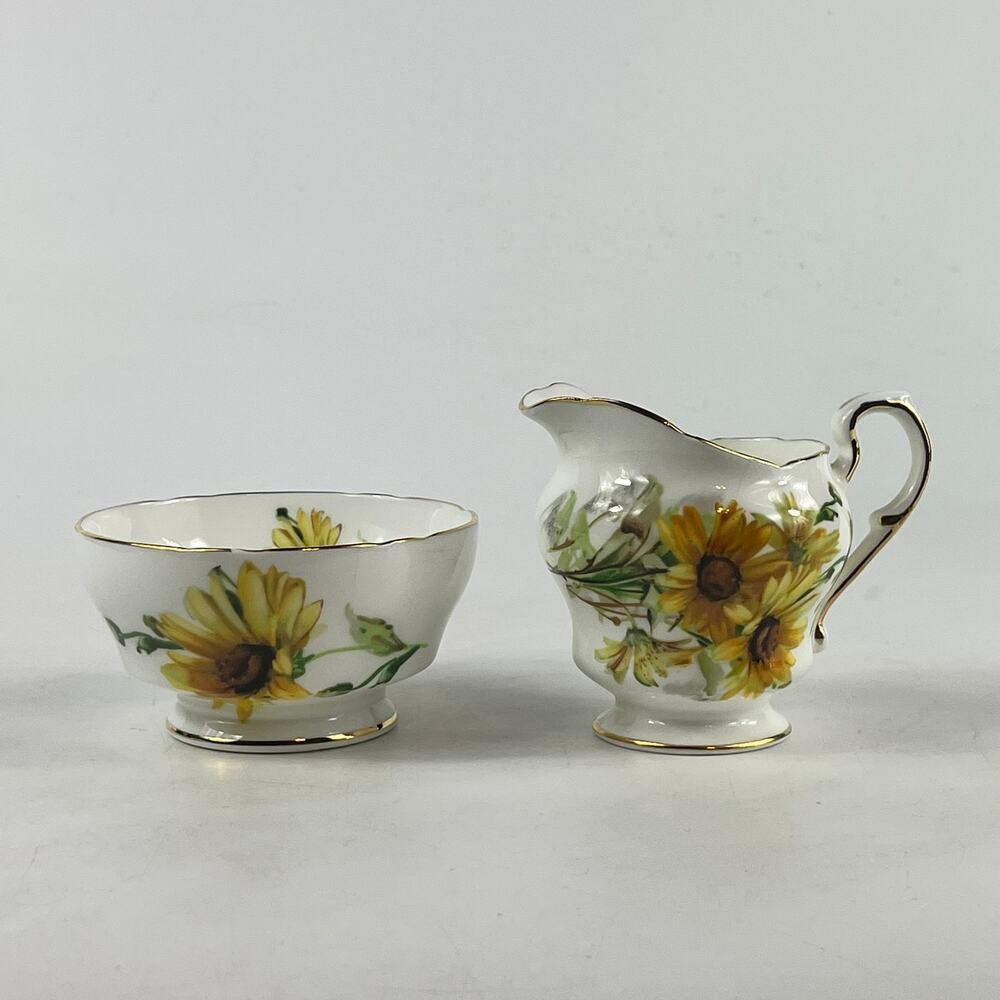 Paragon Brown Eyed Susan Creamer & Sugar Bowl Set Fine Bone China England Floral